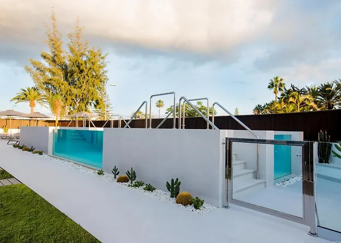 Fahana Men Only (adults Only) プラヤ・デル・イングレス